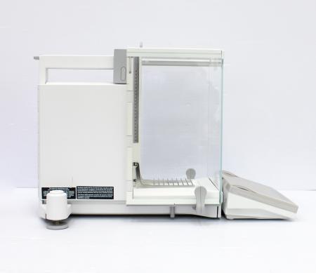 Mettler-Toledo XP205 Analytical Balance in Excellent Condition, 120V, 50/60Hz