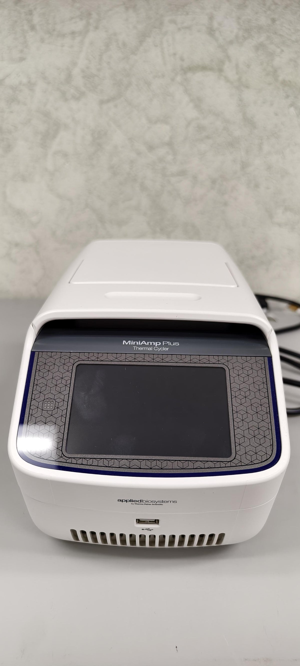 Thermo Fisher Scientific MiniAmp Plus Thermal Cycler