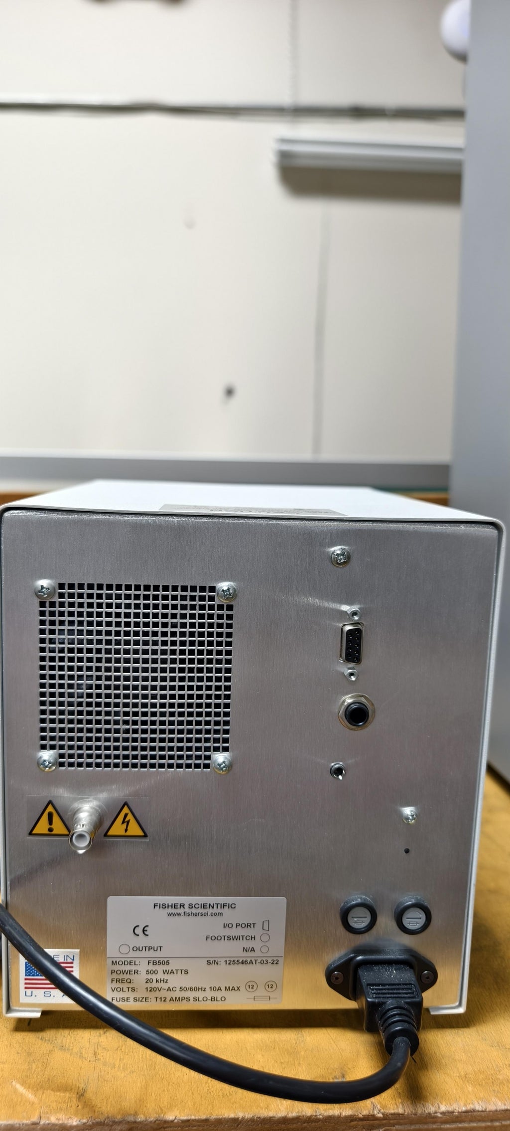 Fisher Scientific FB505 Sonic Dismembrator With CL-334 Converter And Sound Enclosure
