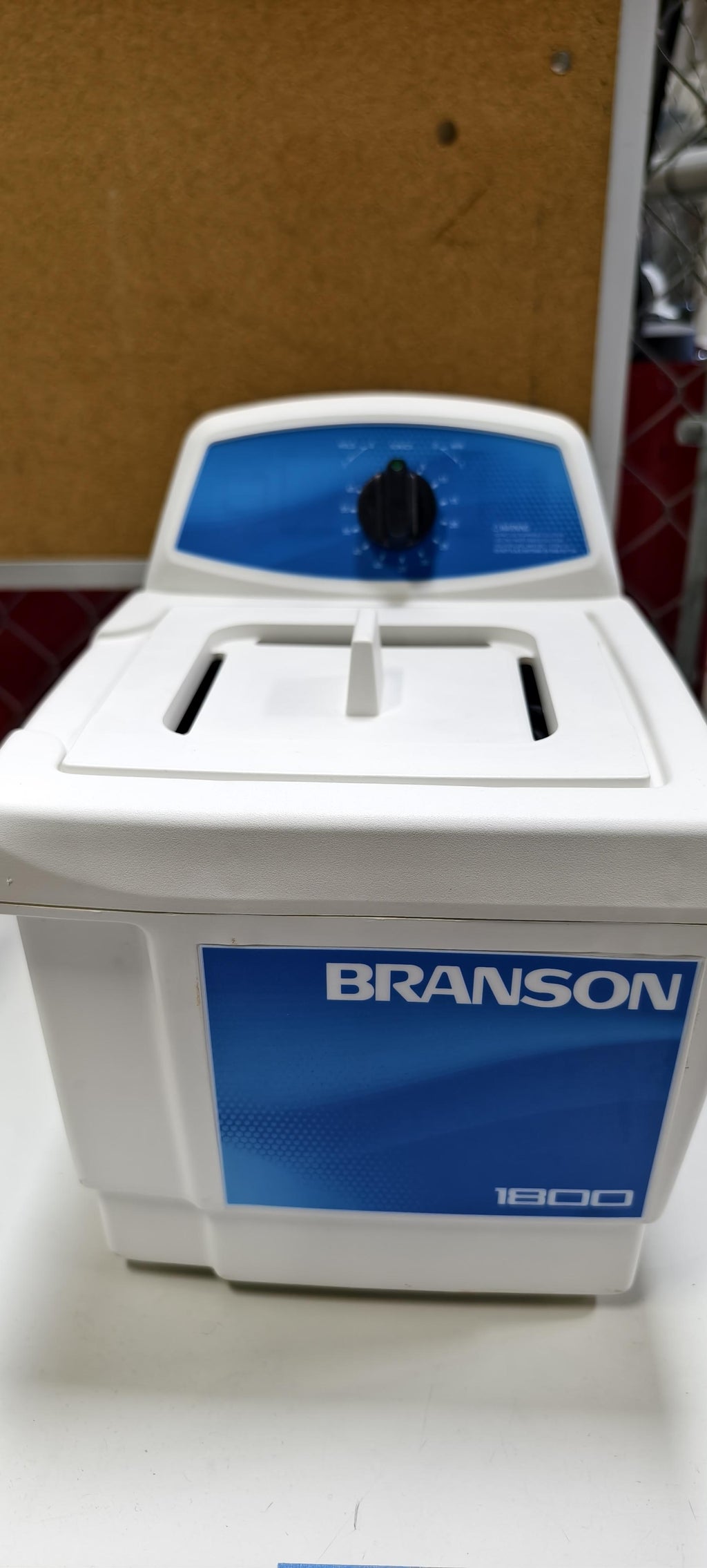 Branson M1800 Ultrasonic Cleaner