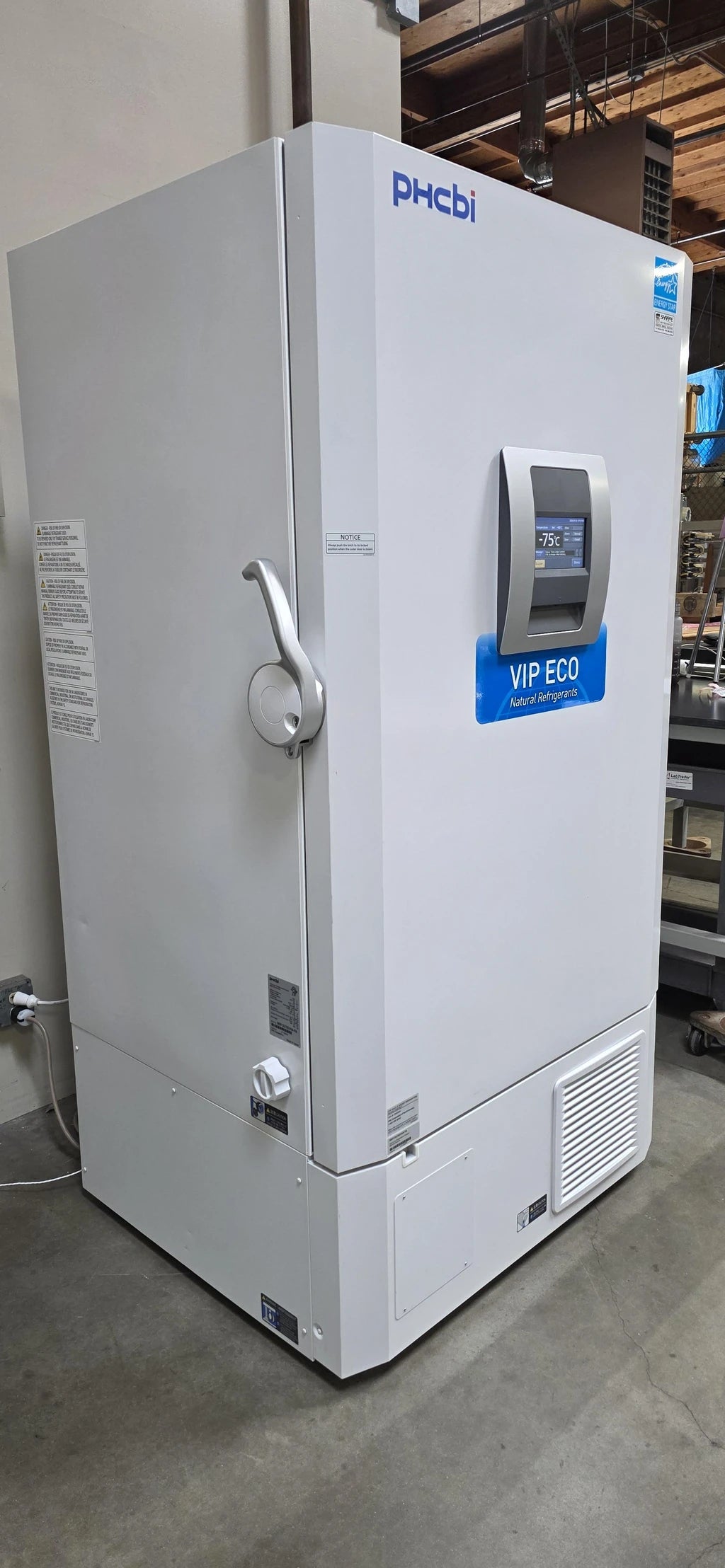 phcbi/Panasonic MDF-DU702VHA-PA Ultra-Low Temp Freezer -80C, 220V