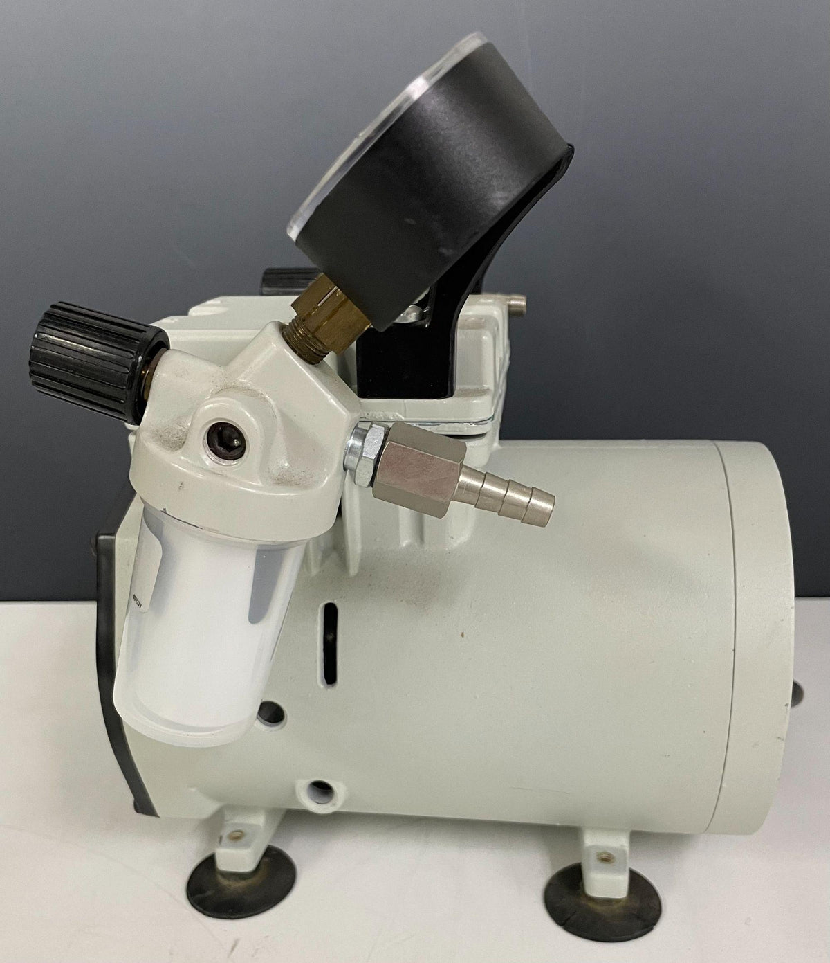 Welch Oil-less Vacuum Pump Model 2522B-01