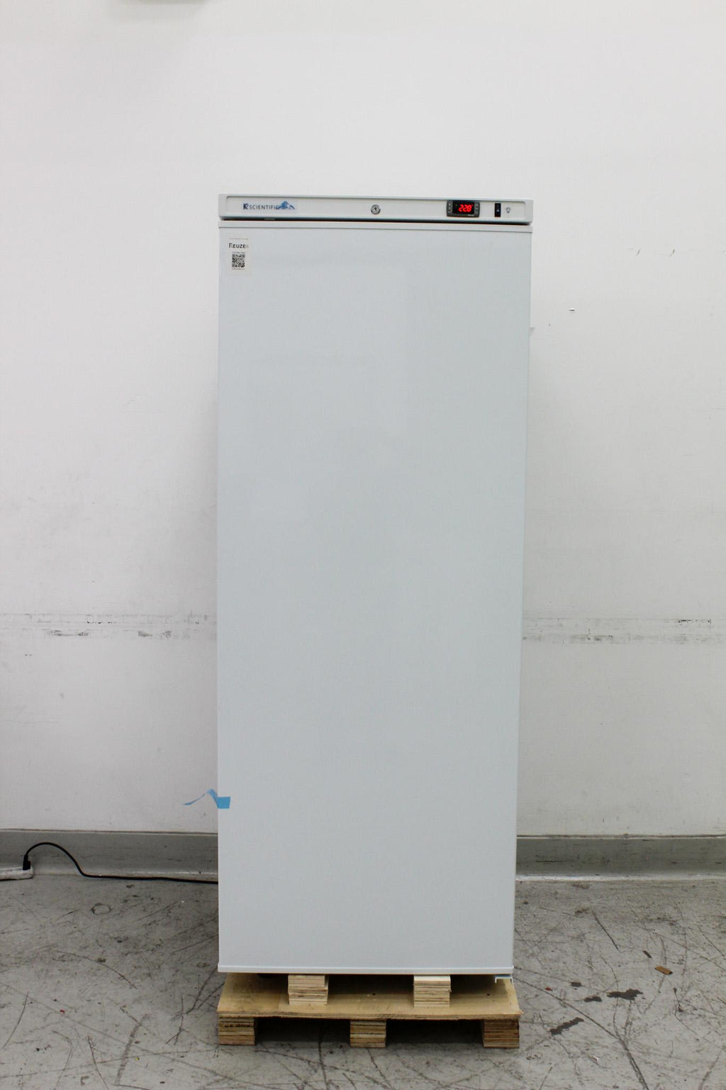 K2 Scientific K224SDR Refrigerator 24 cu. ft. Upright Lab Fridge