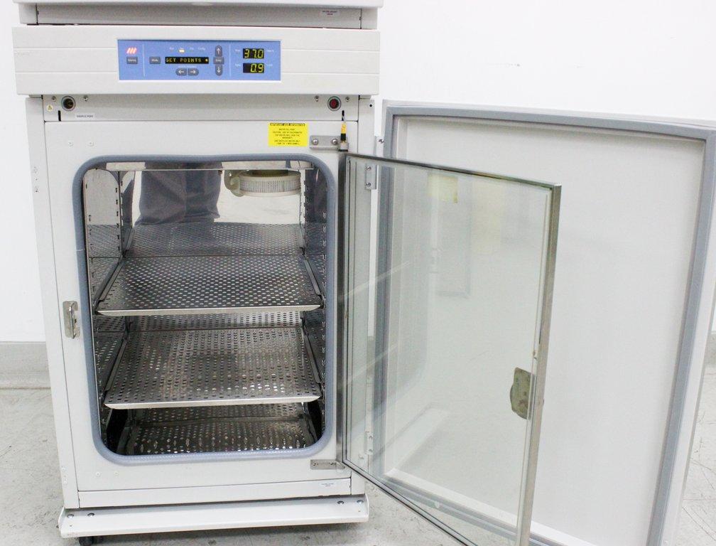 Thermo Scientific 3110 CO2 Incubator 184L Precise Temp Control