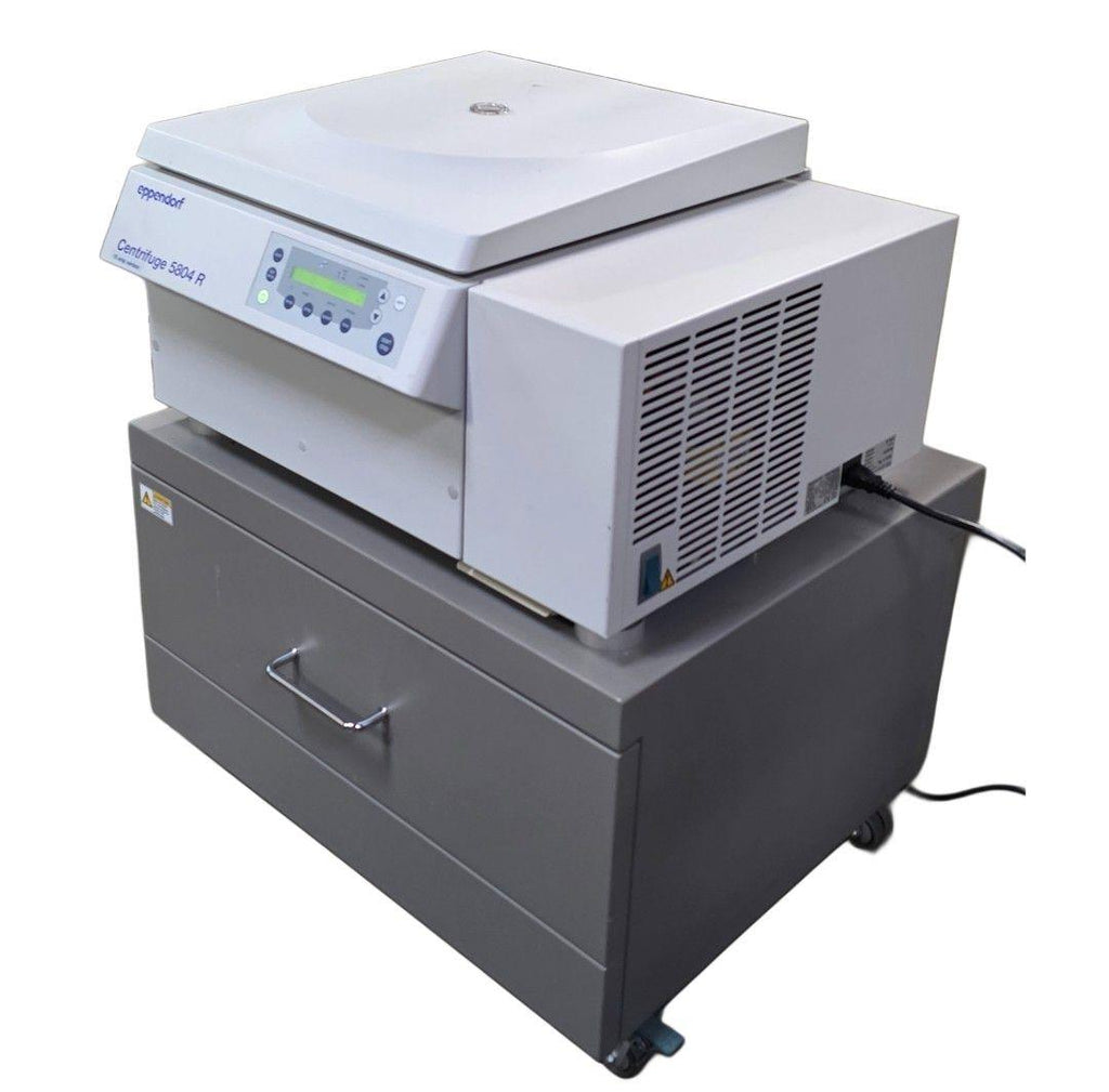 Eppendorf Refrigerated Centrifuge 5804R + Rotor