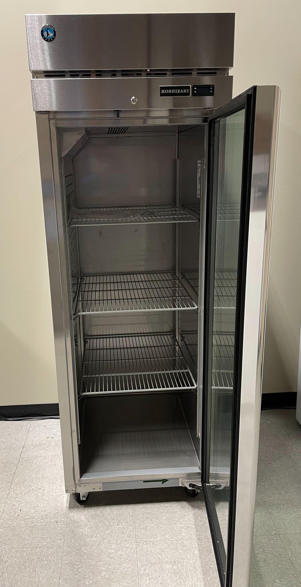 Hoshizaki R1A-FG Steelheart 23.1 Cu. Ft. Upright Refrigerator – 115V