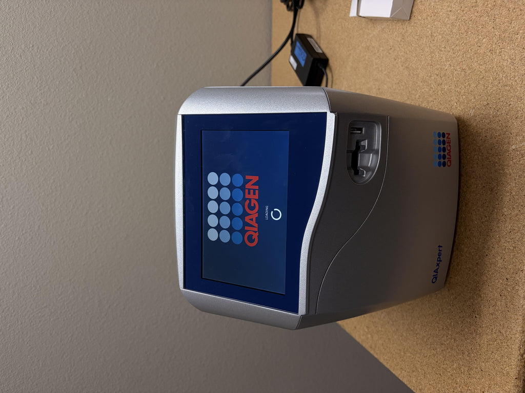 QIAGEN QIAxpert Multi-Well Microvolume UV/Vis Spectrophotometer